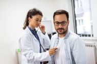 It is advisable to have regular health check-ups in order to reduce the risks related to cardiac arrests (Image by stefamerpik on Freepik)
